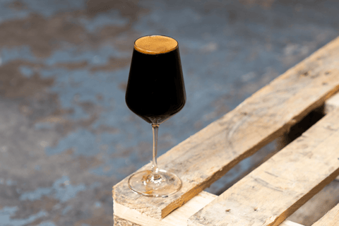 Stellae Radius - Barrel-Aged Stout with Banana, Coconut & Vanilla by Cloudwater Brew Co in collaboration with Elmeleven. A collaboration with our friends at Elmeleven. Utilising our MCI base we have aged the base liquid in a rum and bourbon cask for 2 years, allowing sweet oak-driven notes to seep into every drop. We have then blended this rich decadent base with sweet summer flavours of delicate ripe banana, subtly toasted coconut and vanilla with just a whisper of cinnamon for extra warmth.